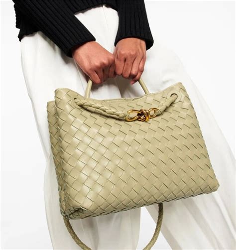 bottega veneta andiamo bag dupe.